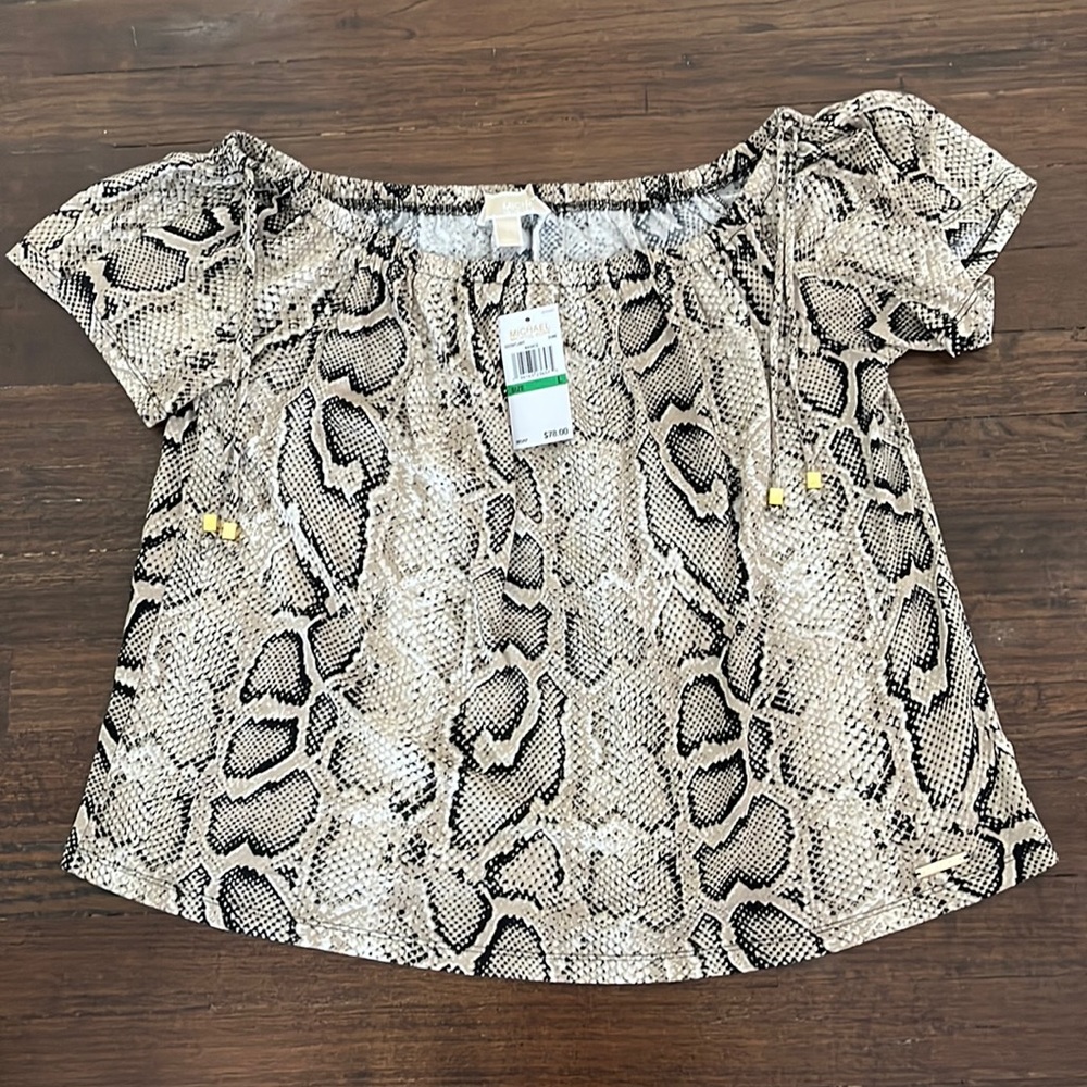 Women’s Brand New with tags Michael Kors blouse